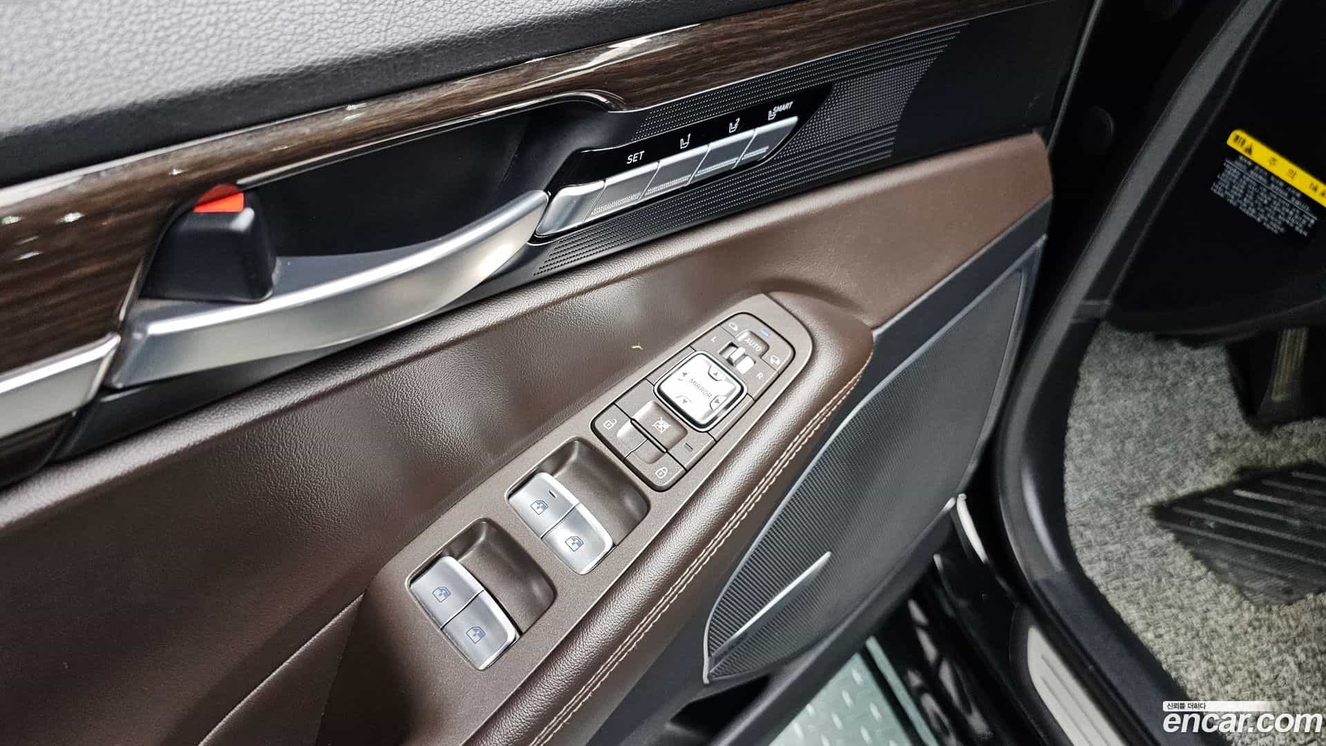 EQ900 Genesis 2016.2-OPTION-021