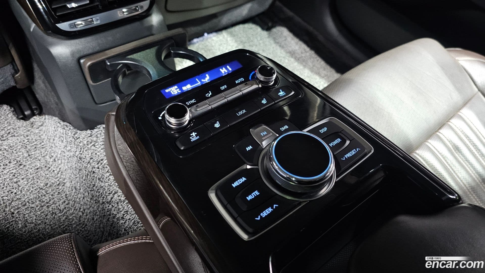 Main__Slider__Photo:EQ900 Genesis 2016.2-17