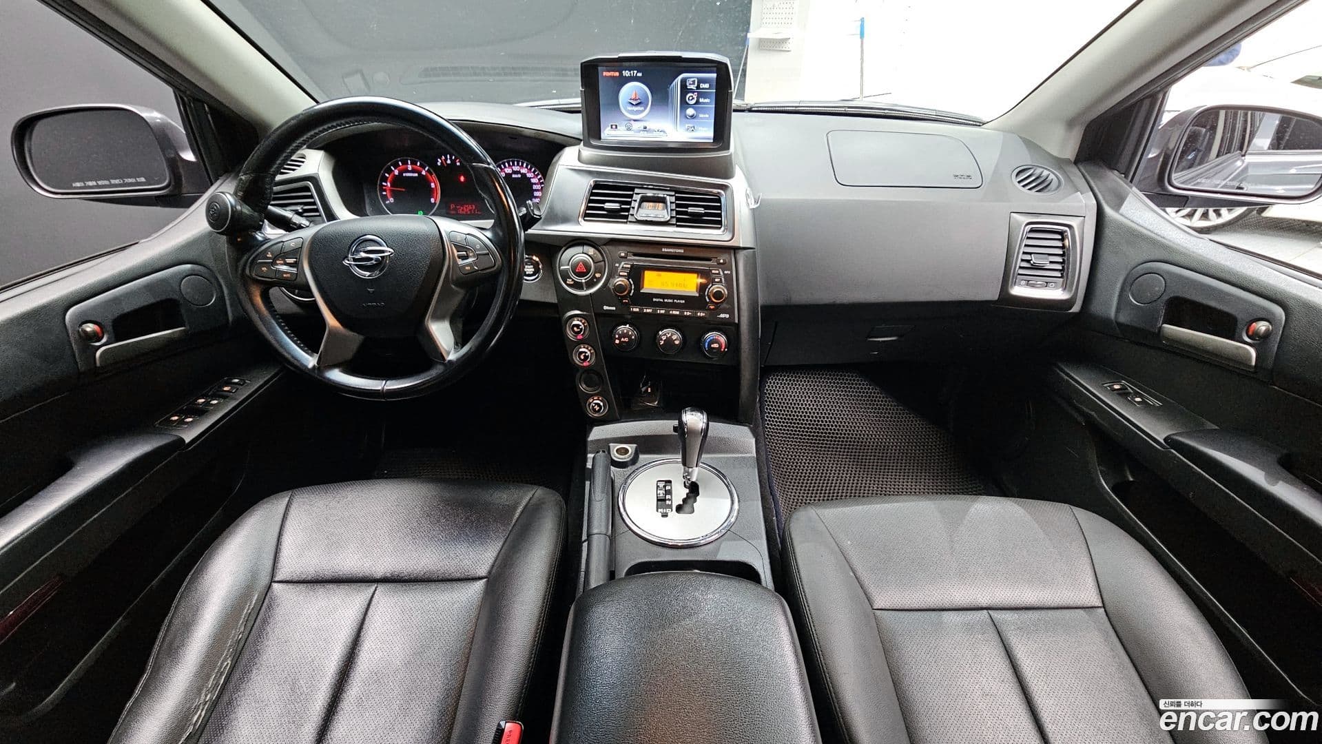 Main__Slider__Photo:KORANDO KG_Mobility_Ssangyong 2017.4-6