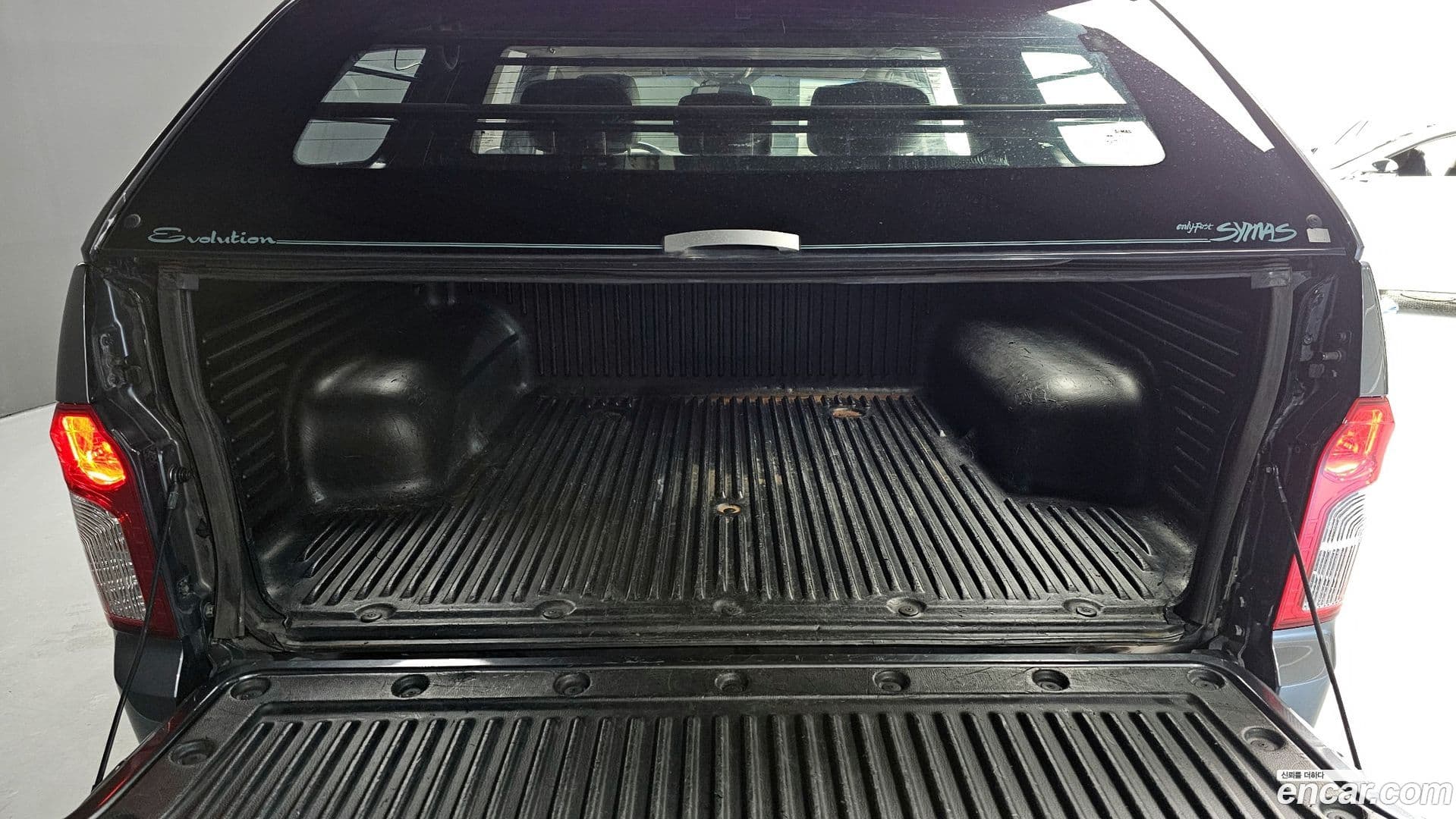 Main__Slider__Photo:KORANDO KG_Mobility_Ssangyong 2017.4-19