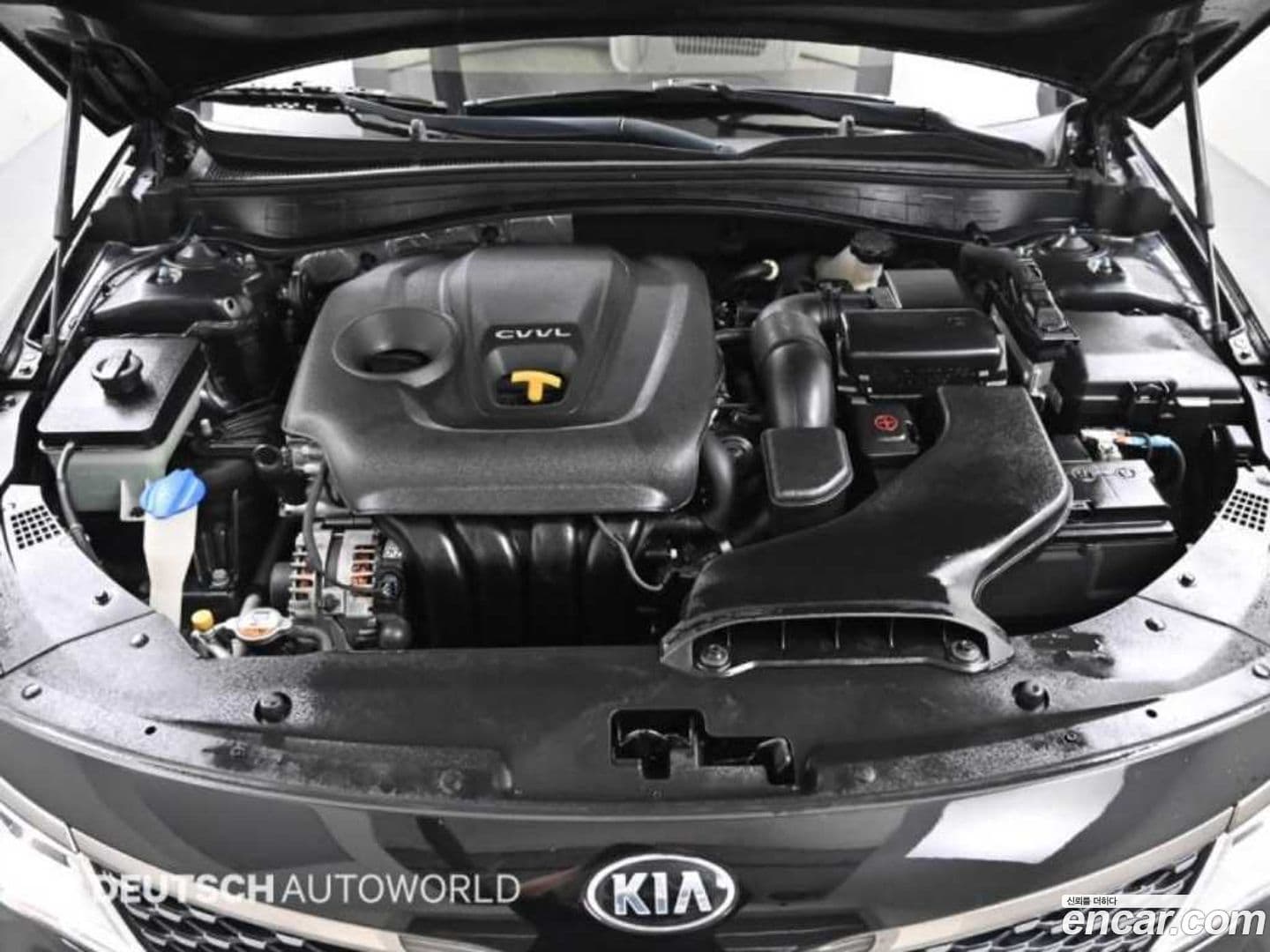 Main__Slider__Photo:K5 Kia 2017.4-5