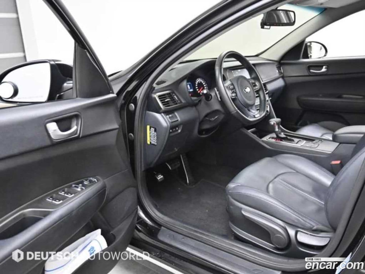 Main__Slider__Photo:K5 Kia 2017.4-10