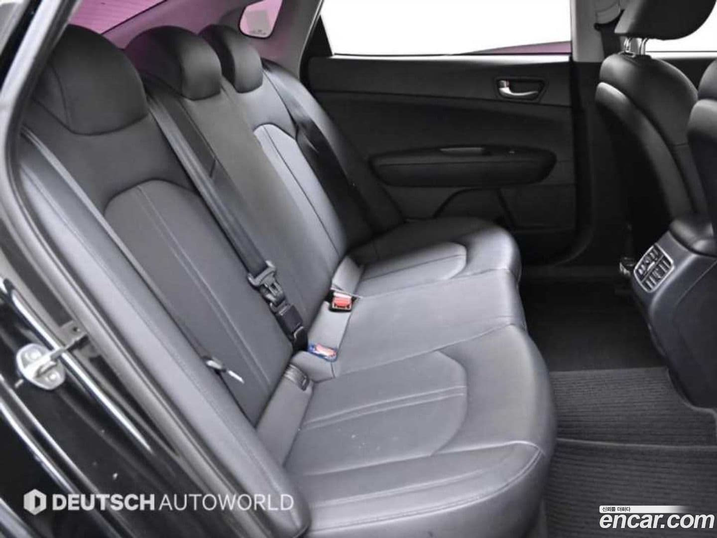 Main__Slider__Photo:K5 Kia 2017.4-11