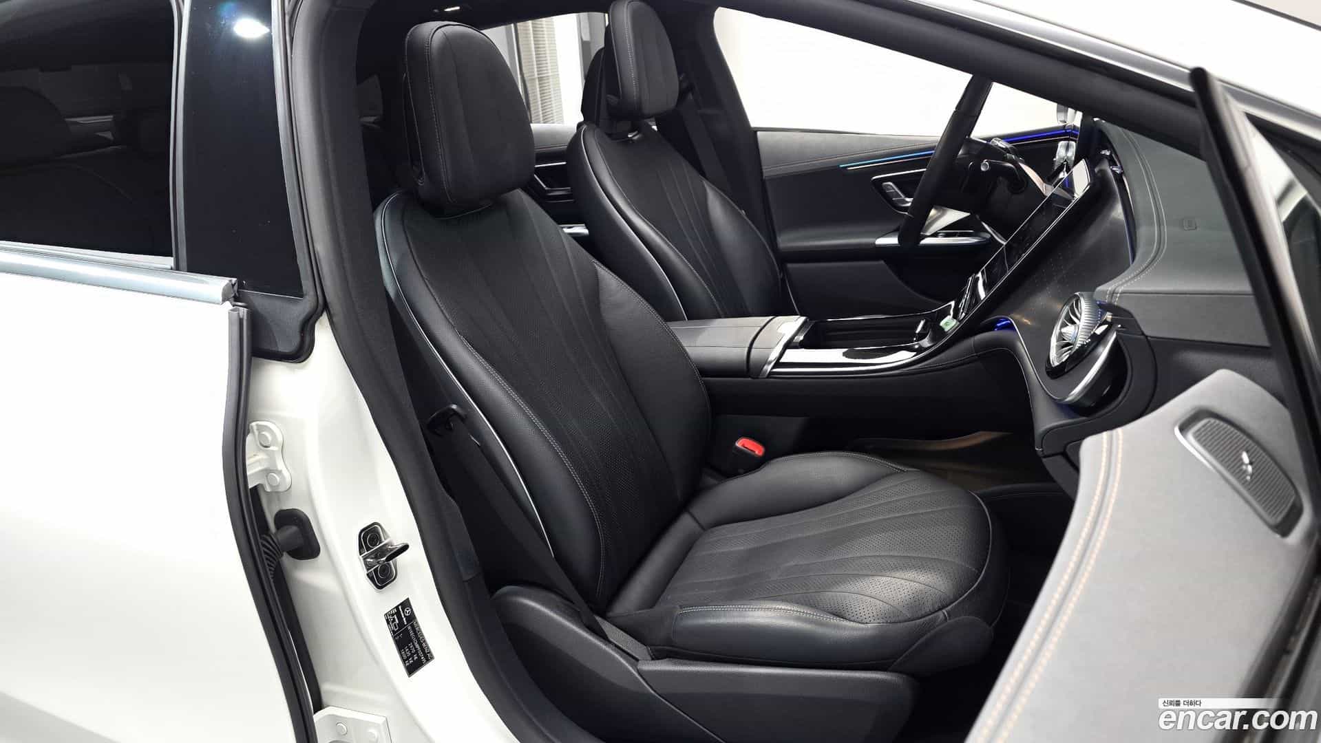 EQE Mercedes-Benz 2023.4-INNER-010