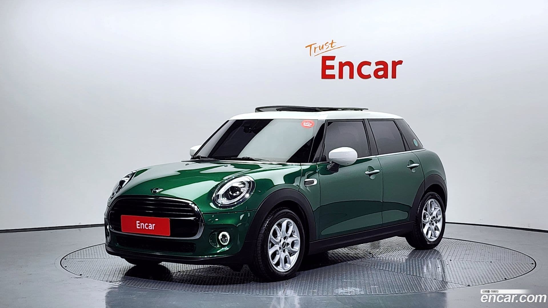 Main__Slider__Photo:Cooper Mini 2020.6-0