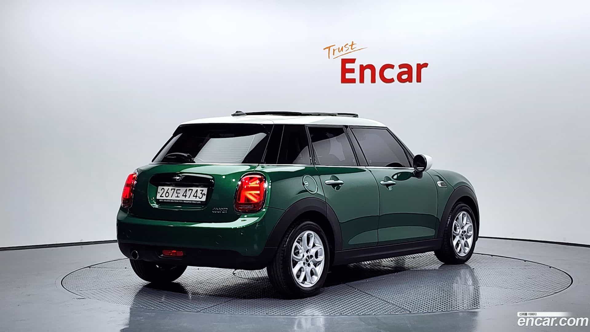 Cooper Mini 2020.6-OUTER-002