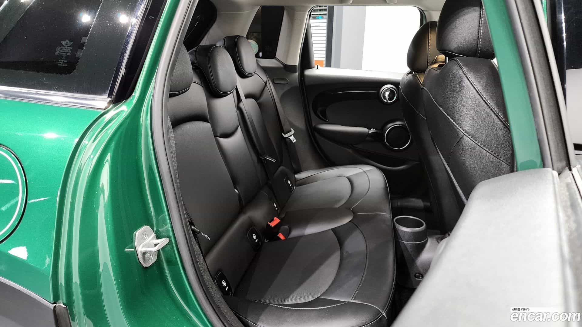 Cooper Mini 2020.6-OPTION-016