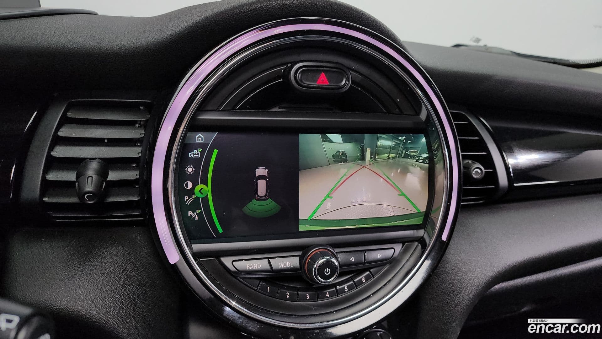 Main__Slider__Photo:Cooper Mini 2020.6-14