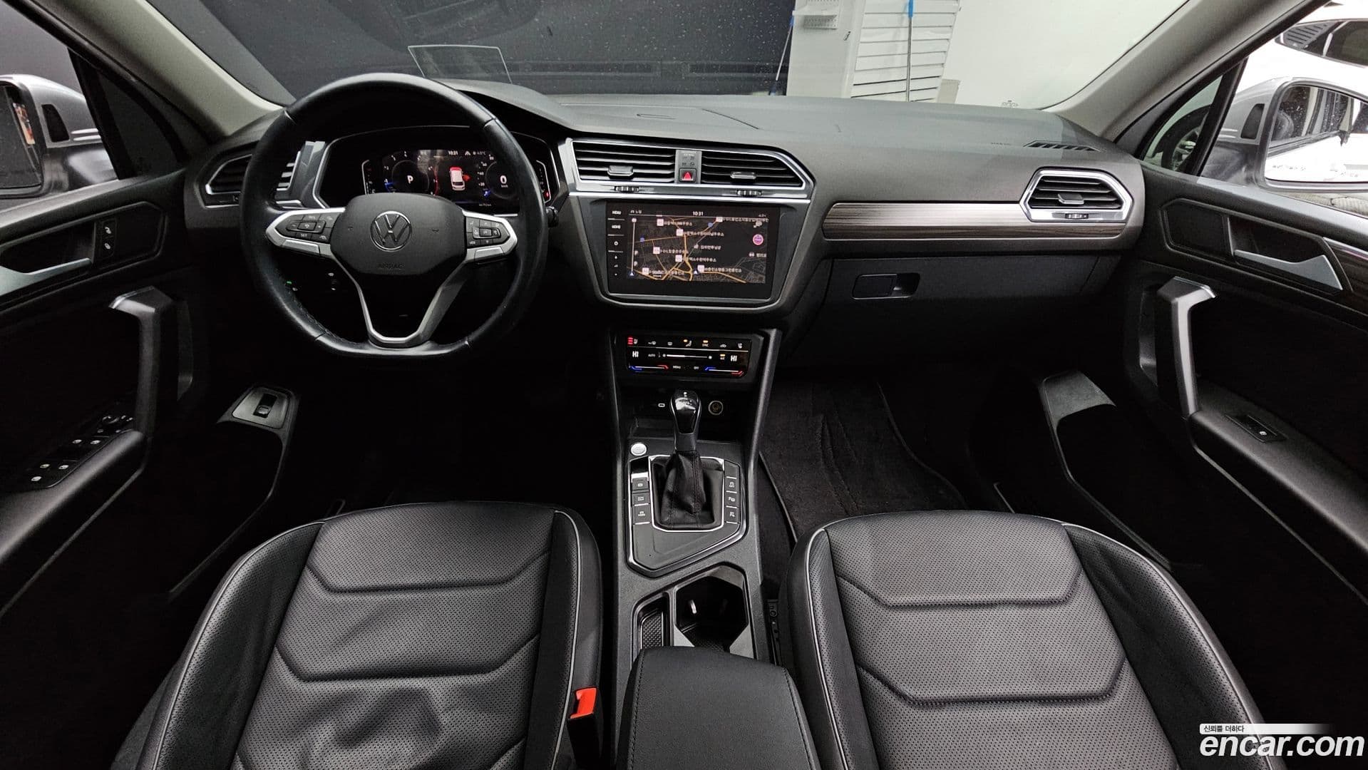 Main__Slider__Photo:Tiguan Volkswagen 2023.5-6