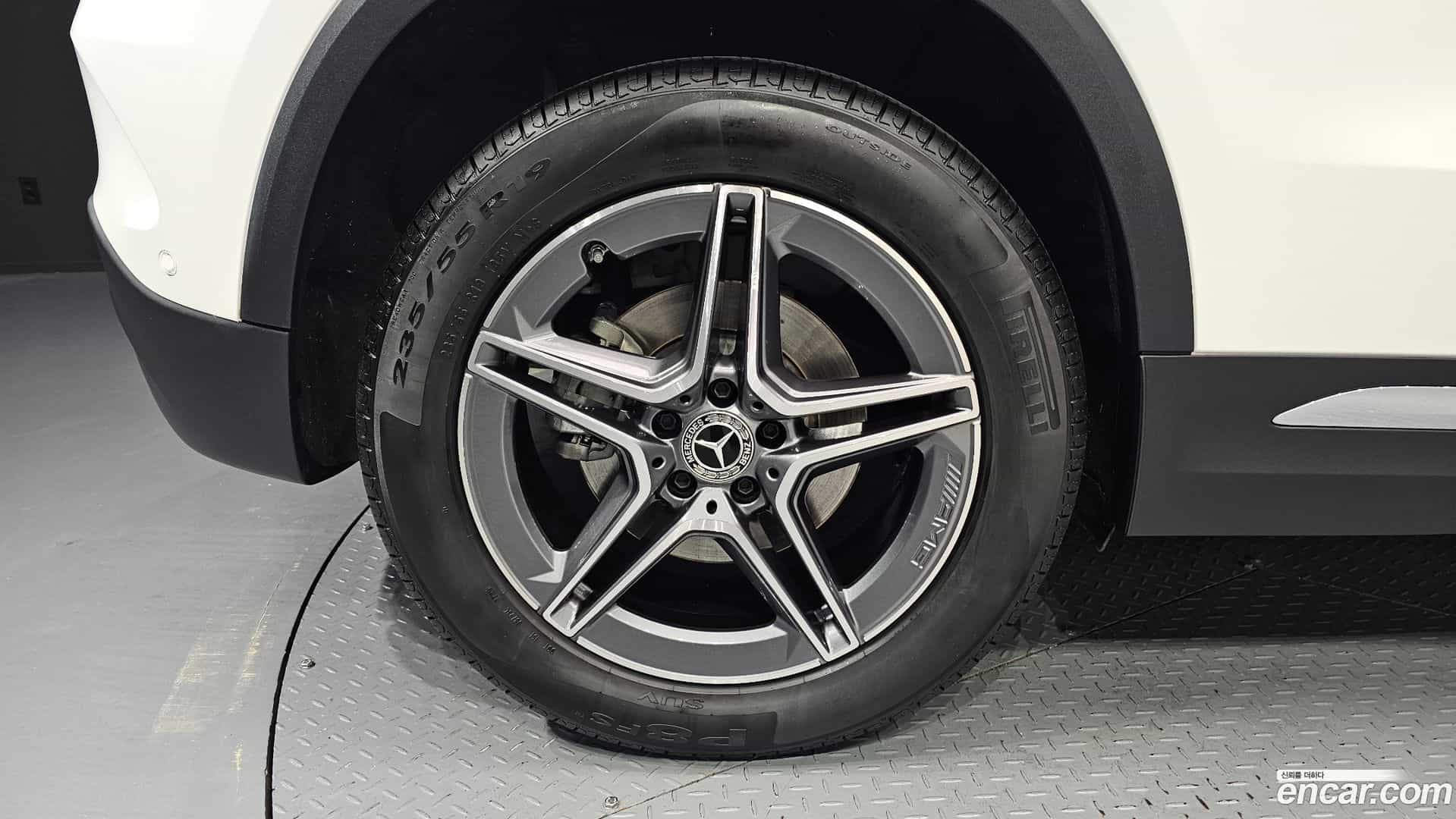 GLA-Class Mercedes-Benz 2022.11-OUTER-005