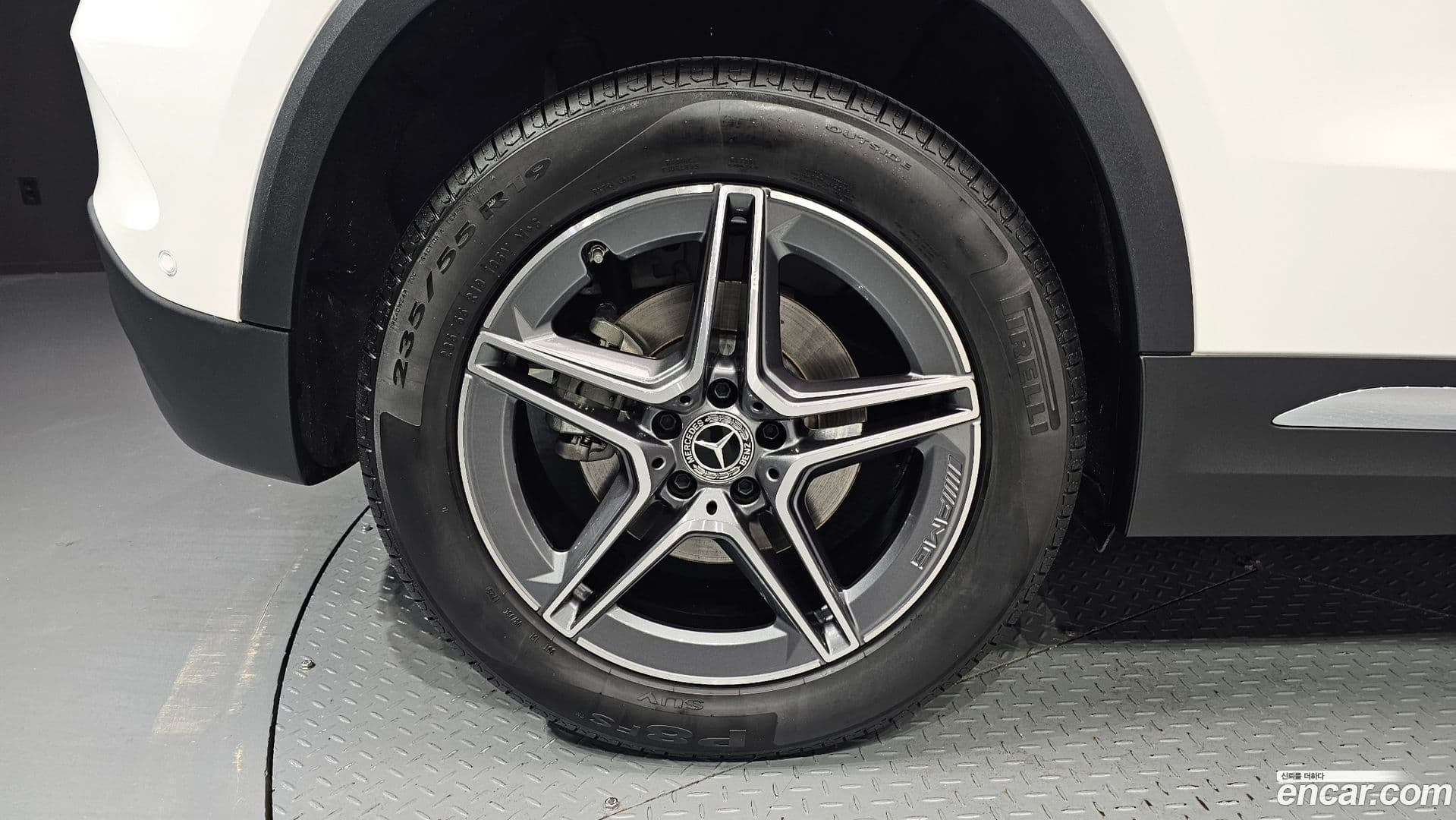 Main__Slider__Photo:GLA-Class Mercedes-Benz 2022.11-4