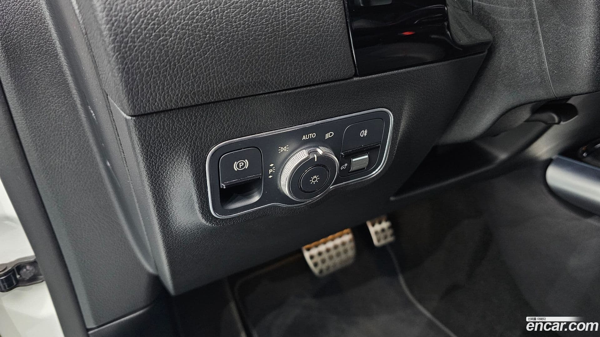 Main__Slider__Photo:GLA-Class Mercedes-Benz 2022.11-19