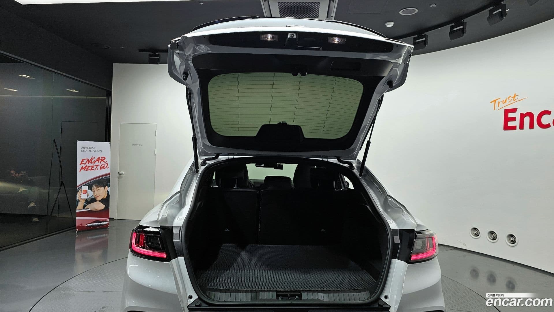 Main__Slider__Photo:Arkana Renault-KoreaSamsung 2024.4-19