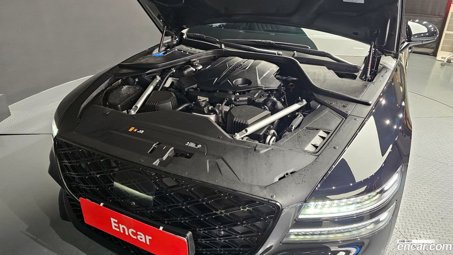 Main__Slider__Photo:G80 Genesis 2025.10-5