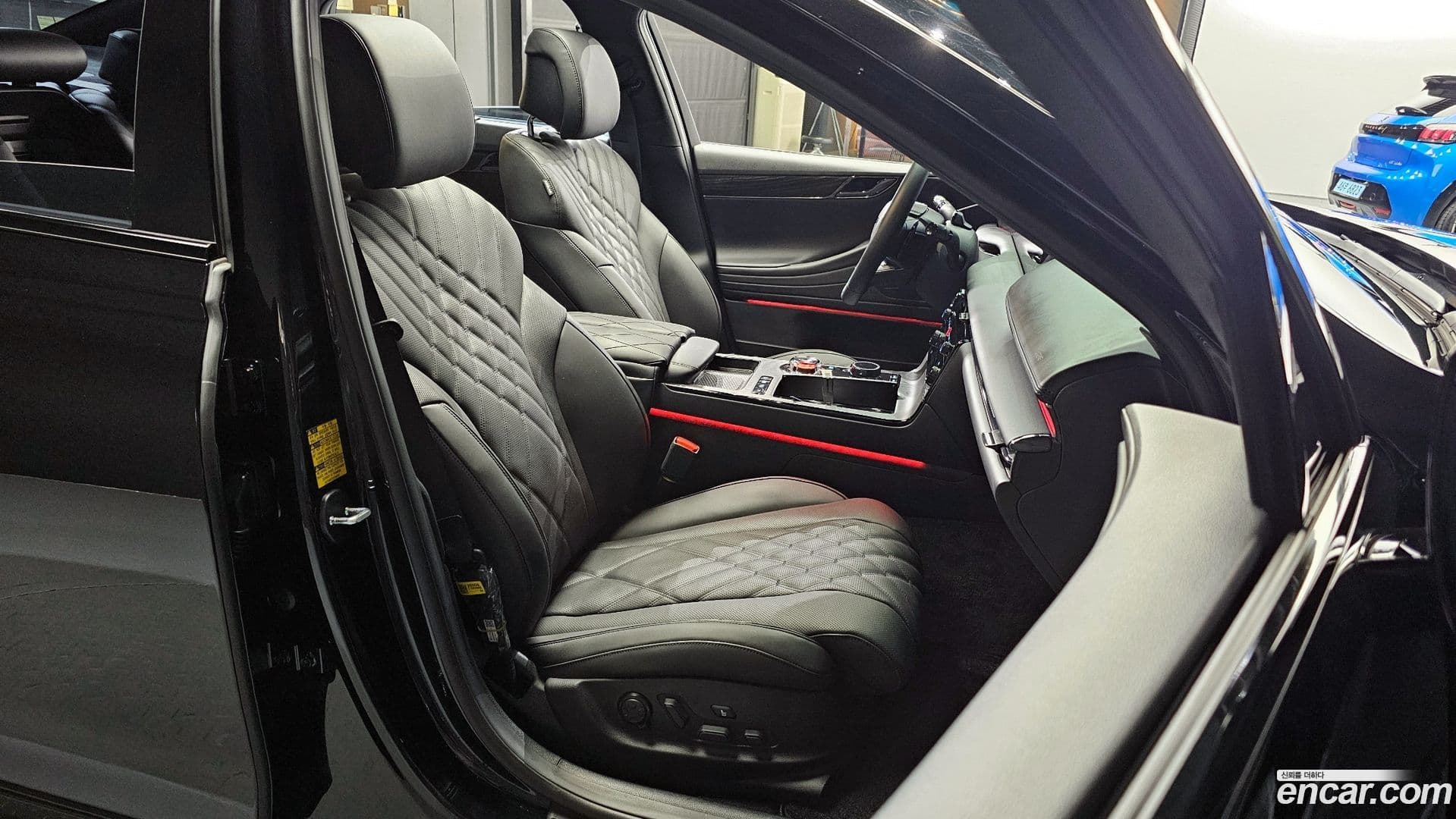 Main__Slider__Photo:G80 Genesis 2025.10-11