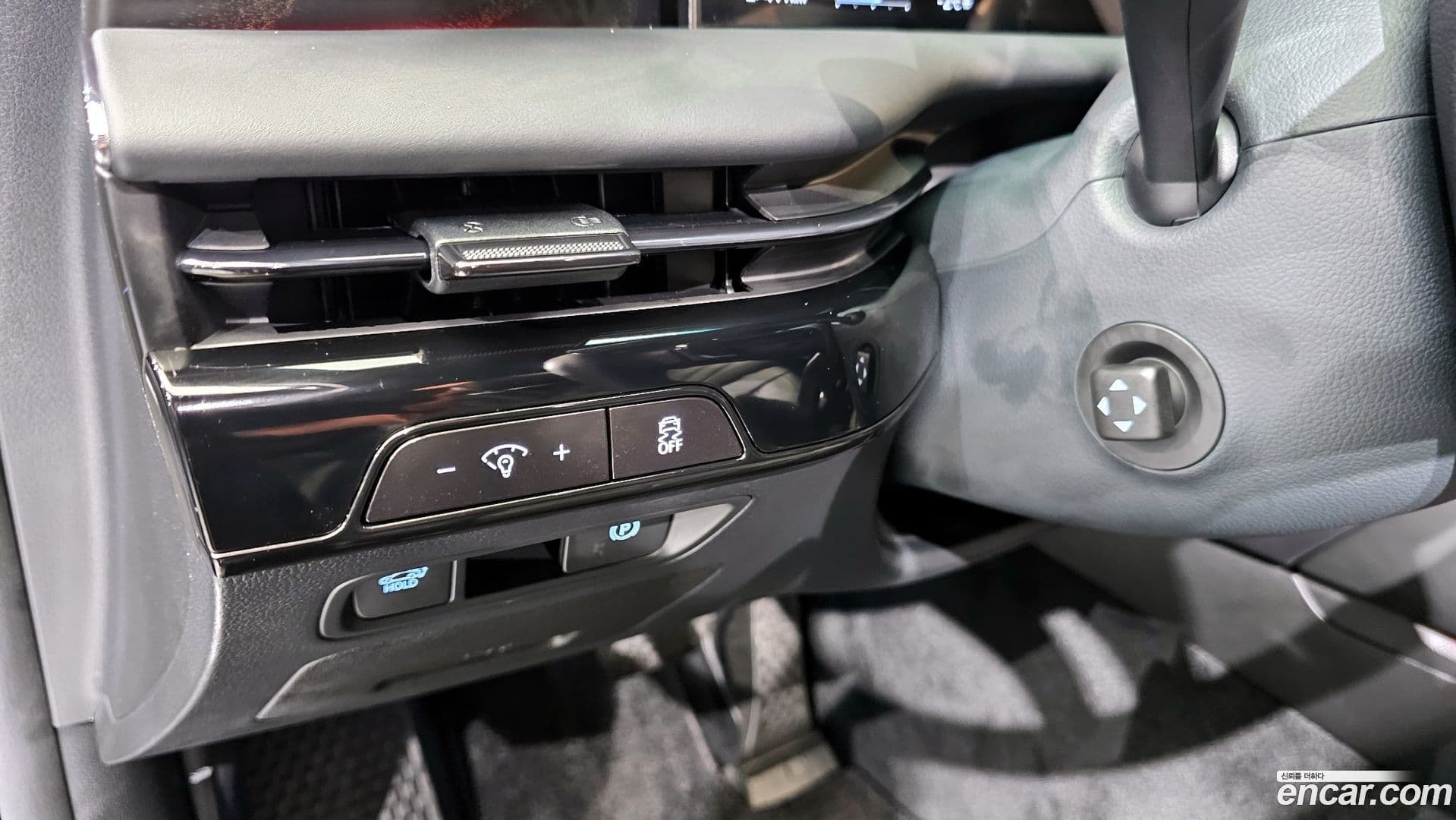 Main__Slider__Photo:G80 Genesis 2025.10-13