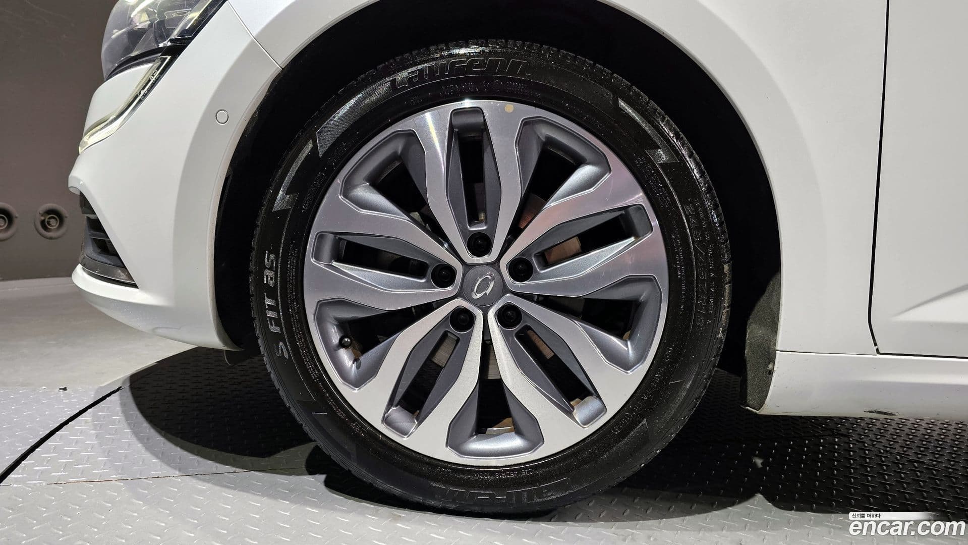 Main__Slider__Photo:SM6 Renault-KoreaSamsung 2016.11-4