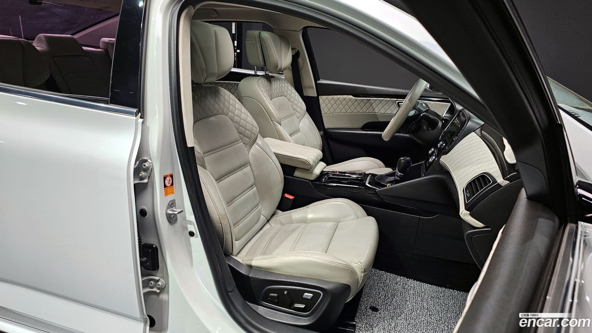 Main__Slider__Photo:SM6 Renault-KoreaSamsung 2016.11-9