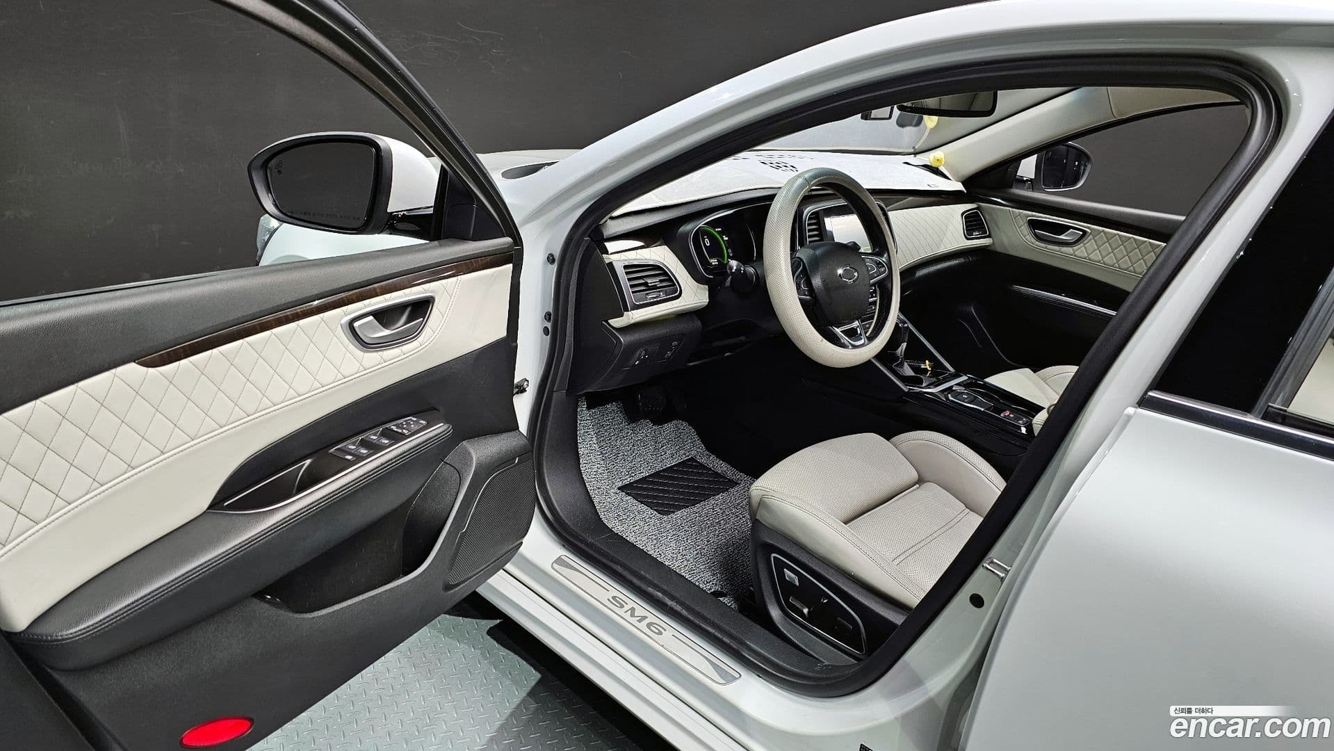 Main__Slider__Photo:SM6 Renault-KoreaSamsung 2016.11-10