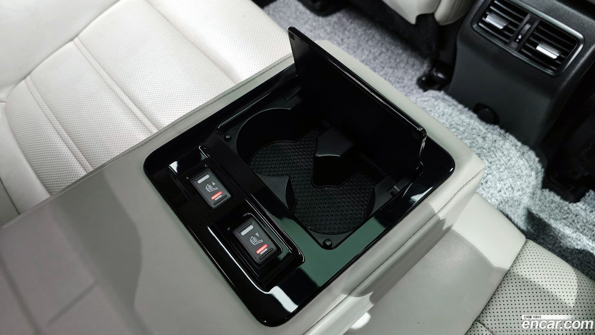 Main__Slider__Photo:SM6 Renault-KoreaSamsung 2016.11-17