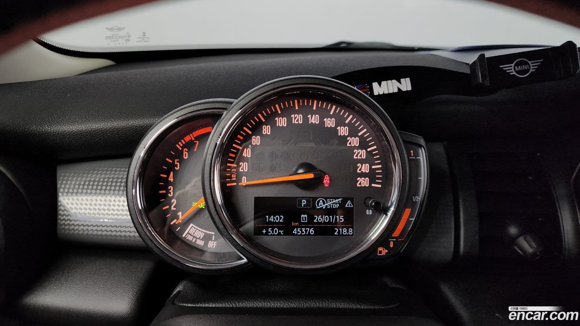 Main__Slider__Photo:Cooper Mini 2021.0-7