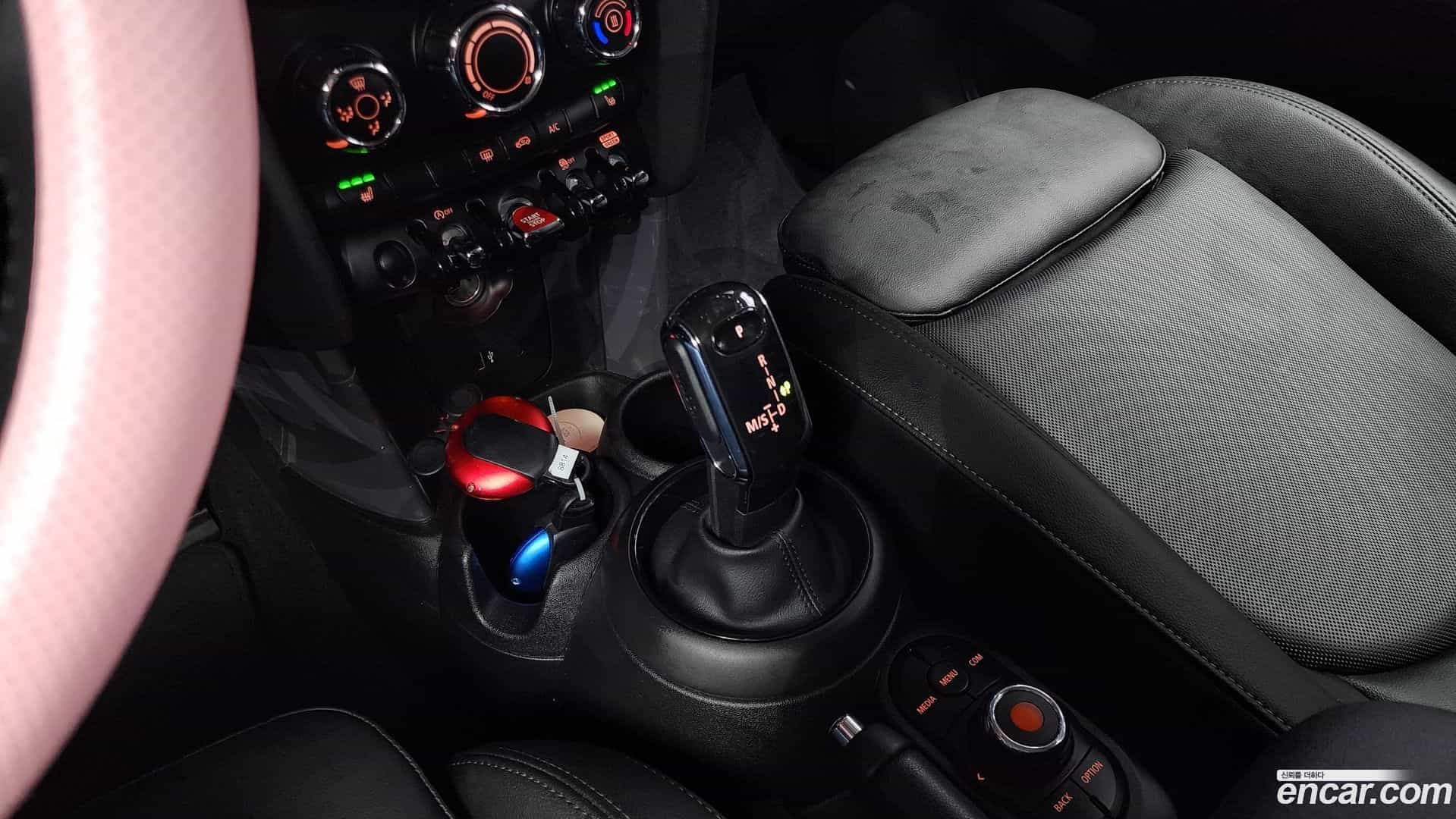 Cooper Mini 2021.0-INNER-009