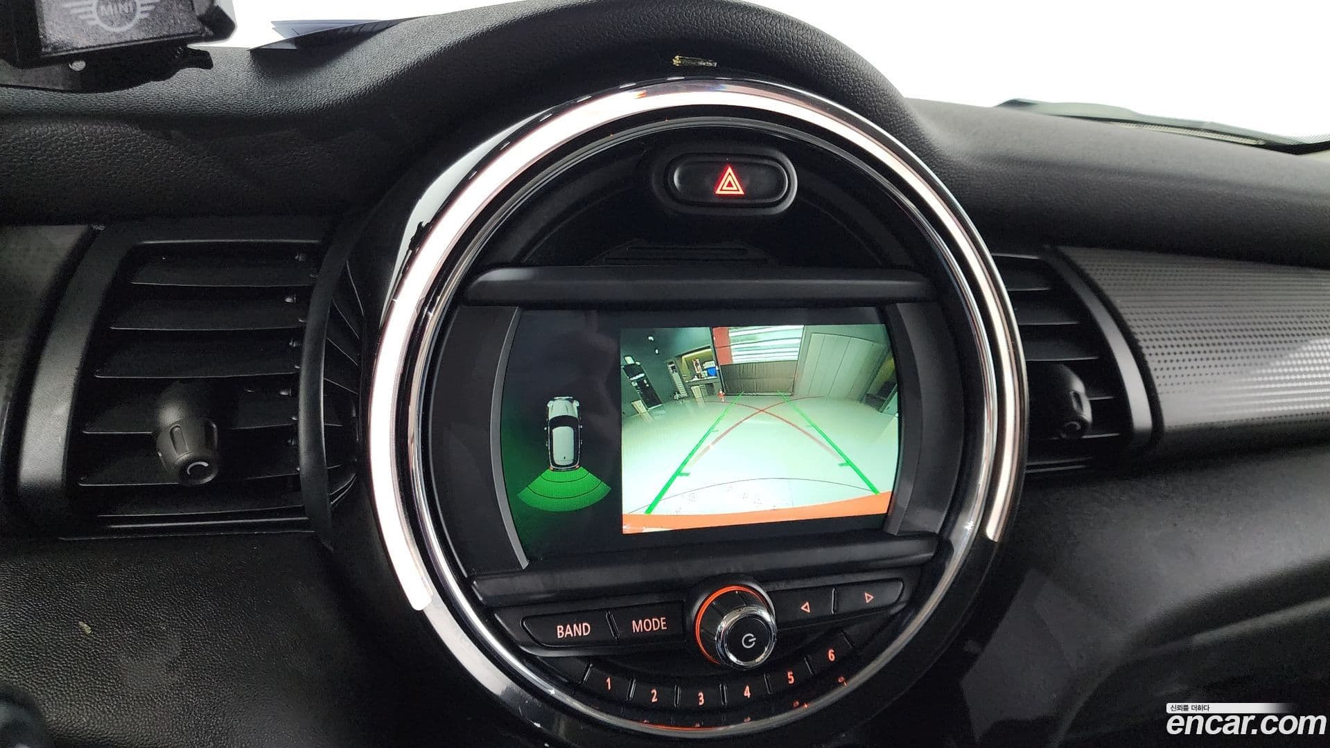 Main__Slider__Photo:Cooper Mini 2021.0-16