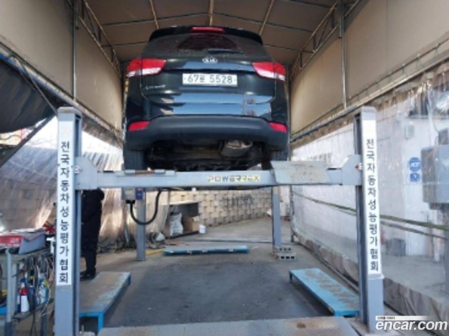 Main__Slider__Photo:Carens Kia 2013.6-1