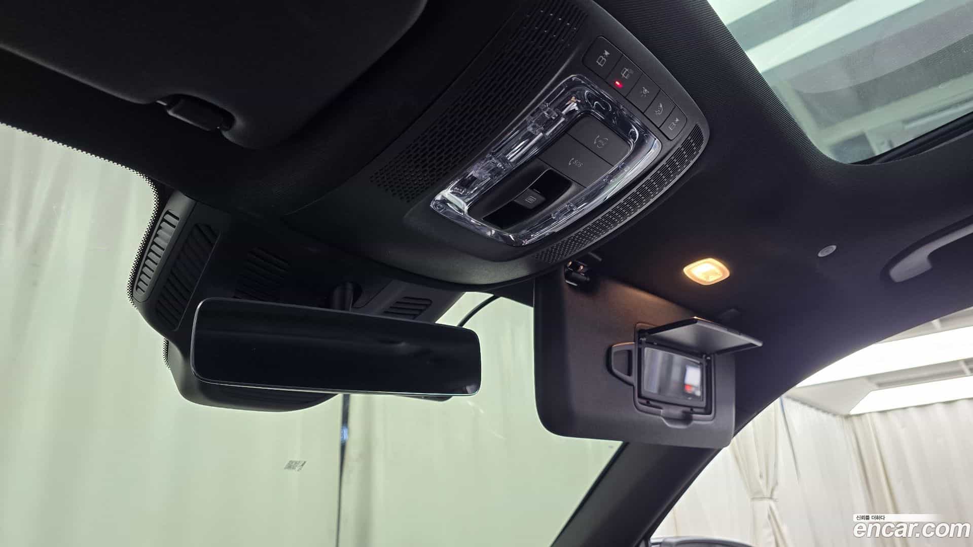 GLB-Class Mercedes-Benz 2023.9-OPTION-021