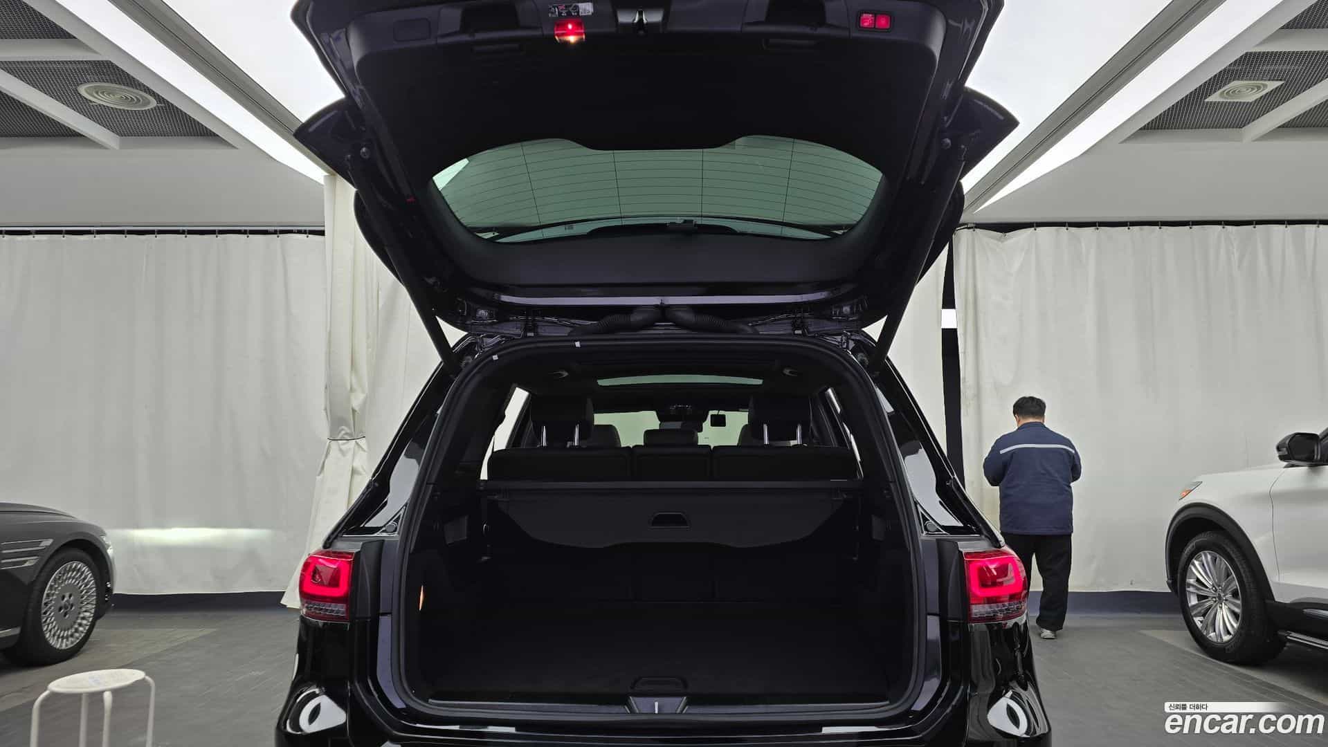 GLB-Class Mercedes-Benz 2023.9-OPTION-024