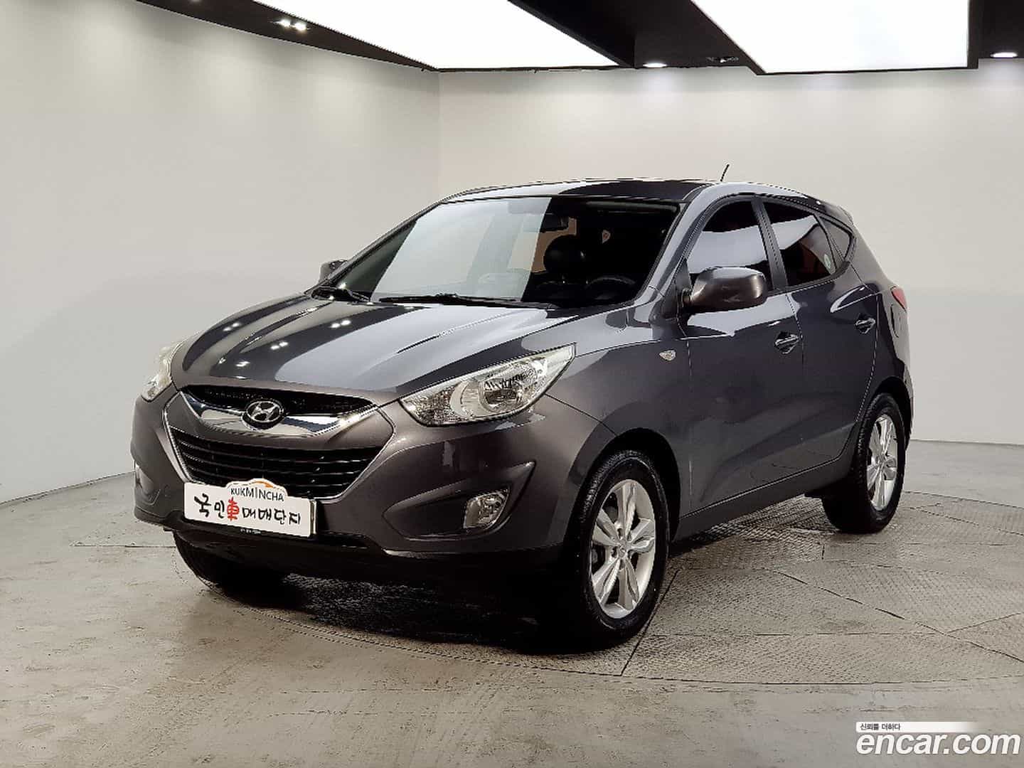 Tucson Hyundai 2010.1-OUTER-001