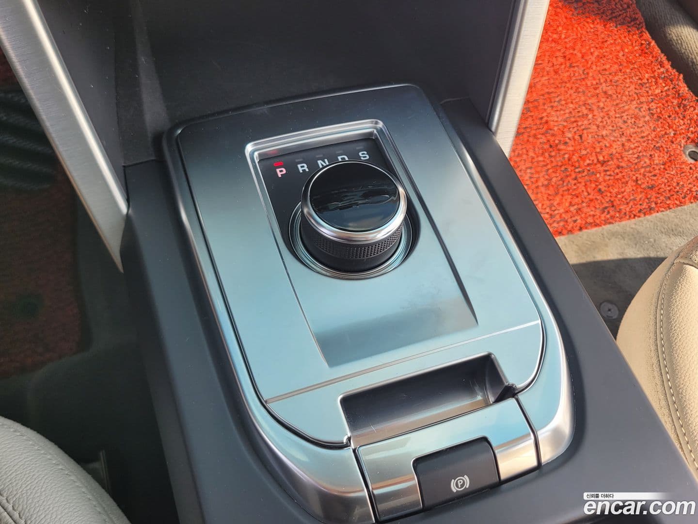 Main__Slider__Photo:Discovery Sport Land Rover 2018.3-12