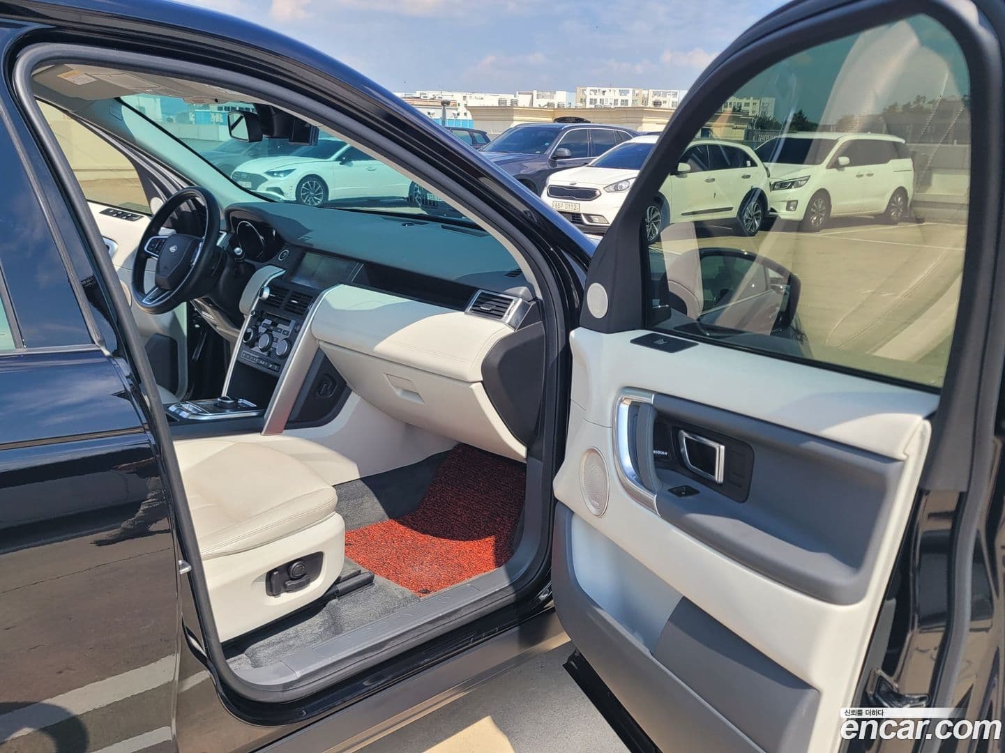 Main__Slider__Photo:Discovery Sport Land Rover 2018.3-17