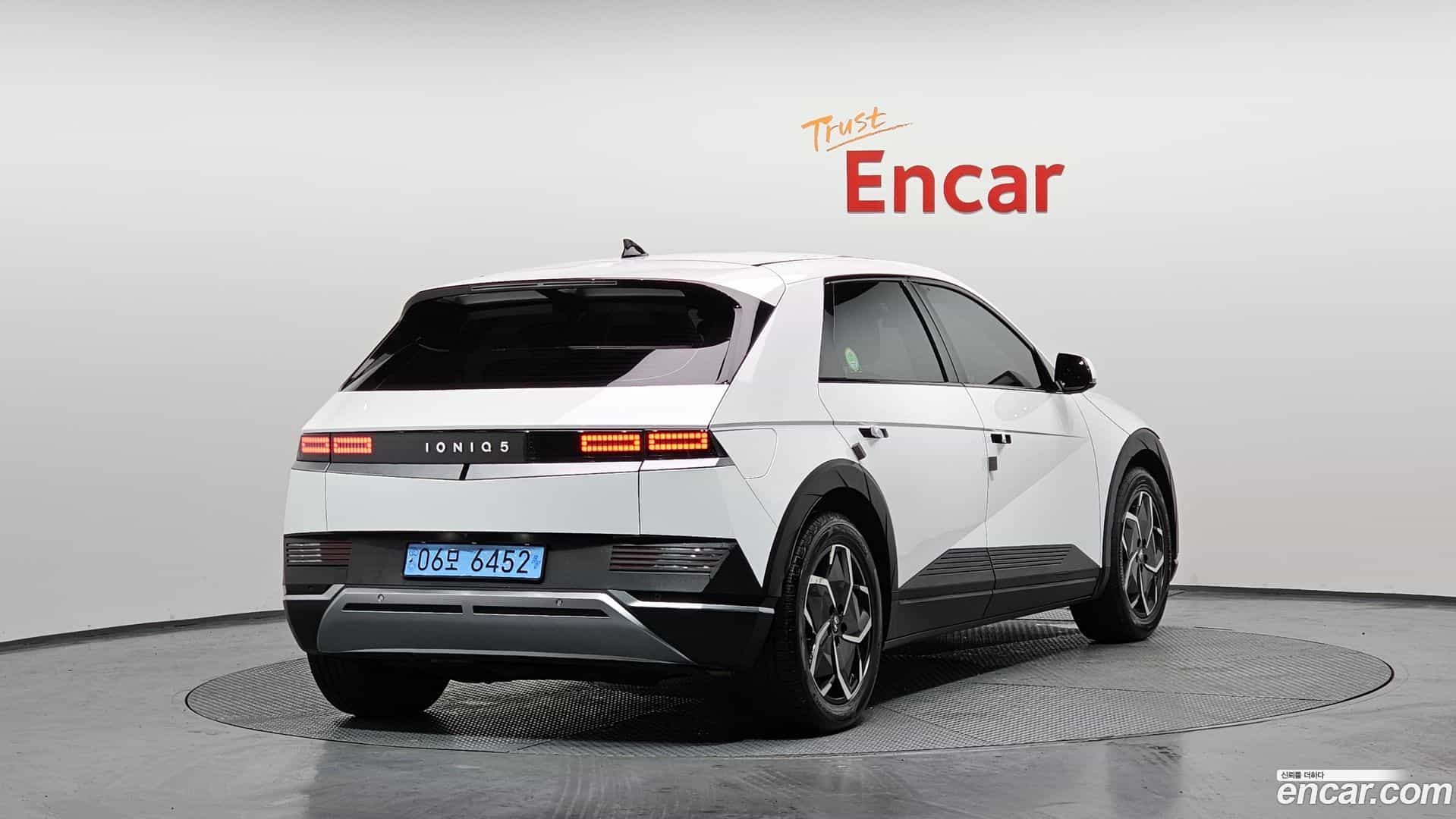 Ioniq5 Hyundai 2021.10-OUTER-002