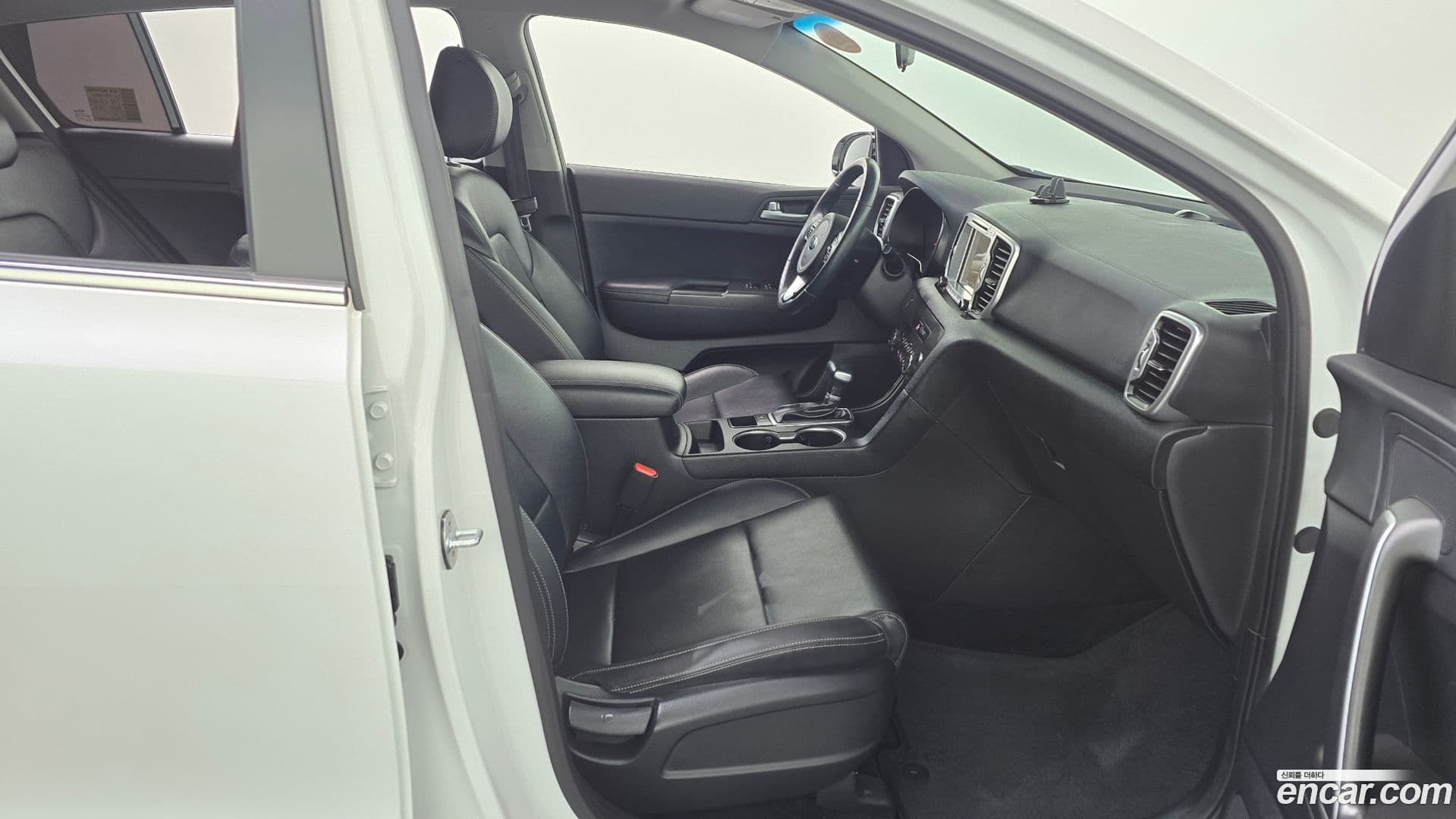 Main__Slider__Photo:Sportage Kia 2018.1-10