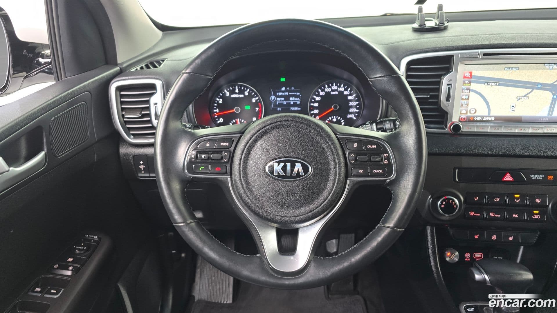 Main__Slider__Photo:Sportage Kia 2018.1-12