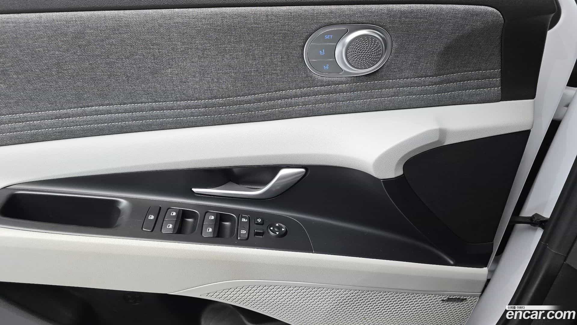 AVANTE Hyundai 2021.6-OPTION-022