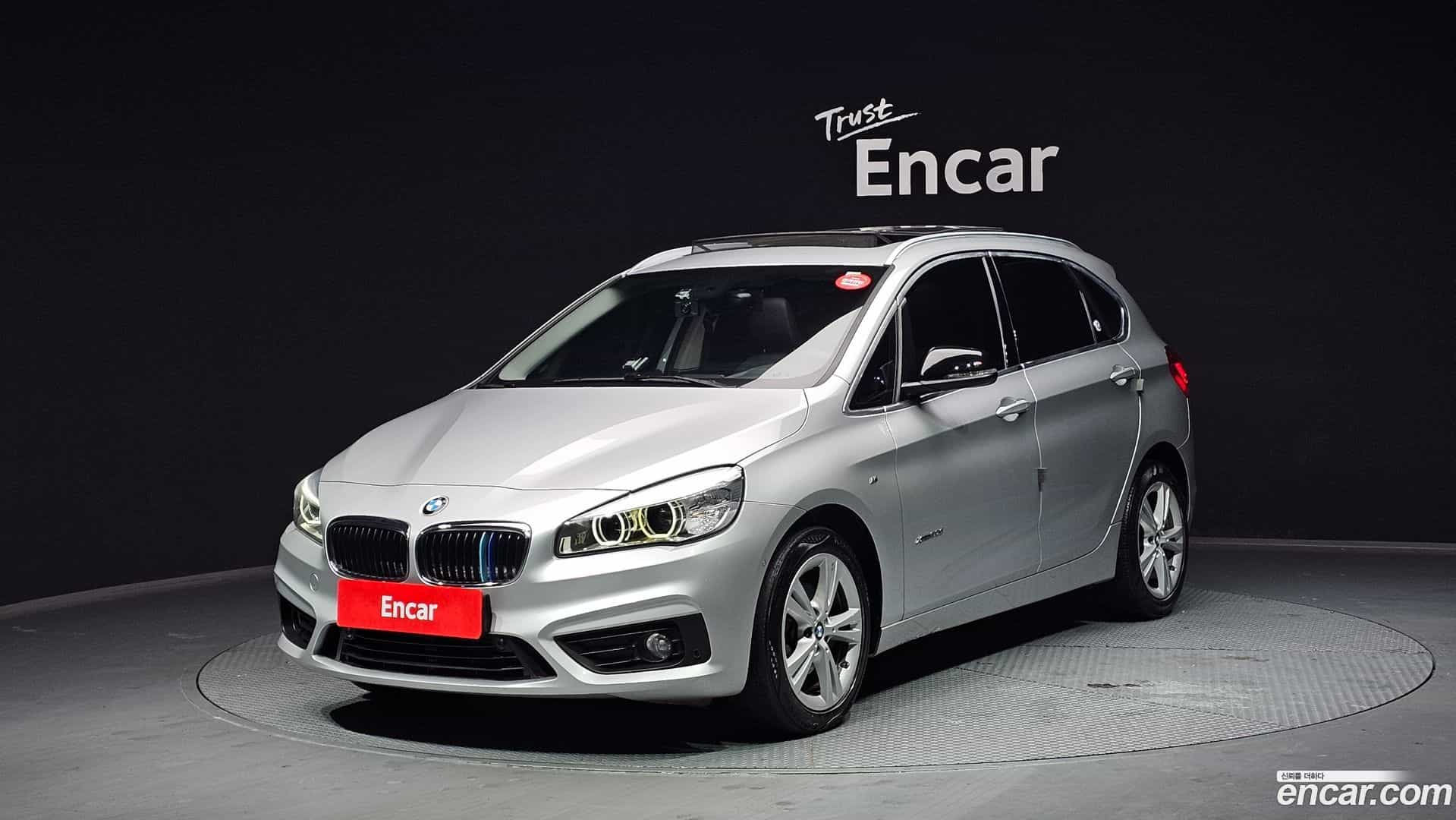 2-Series BMW 2017.5-OUTER-001