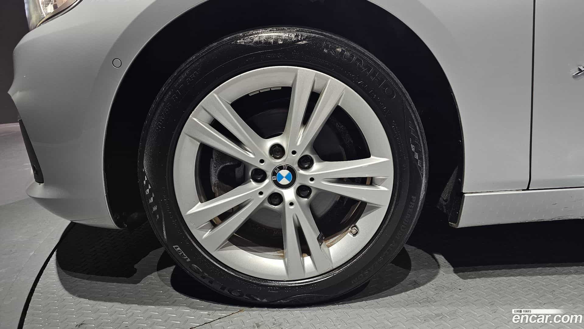 2-Series BMW 2017.5-OUTER-005