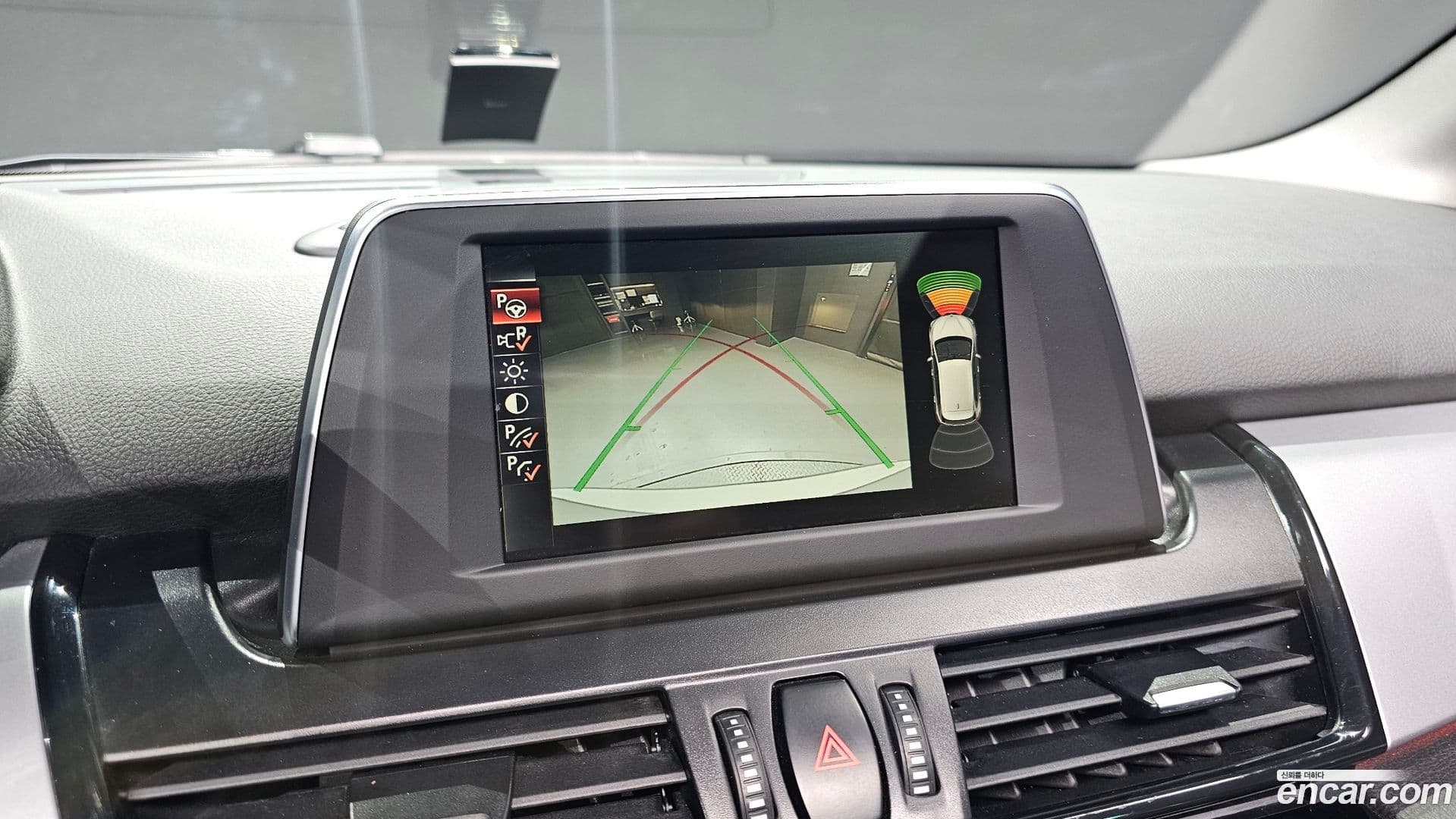 Main__Slider__Photo:2-Series BMW 2017.5-14