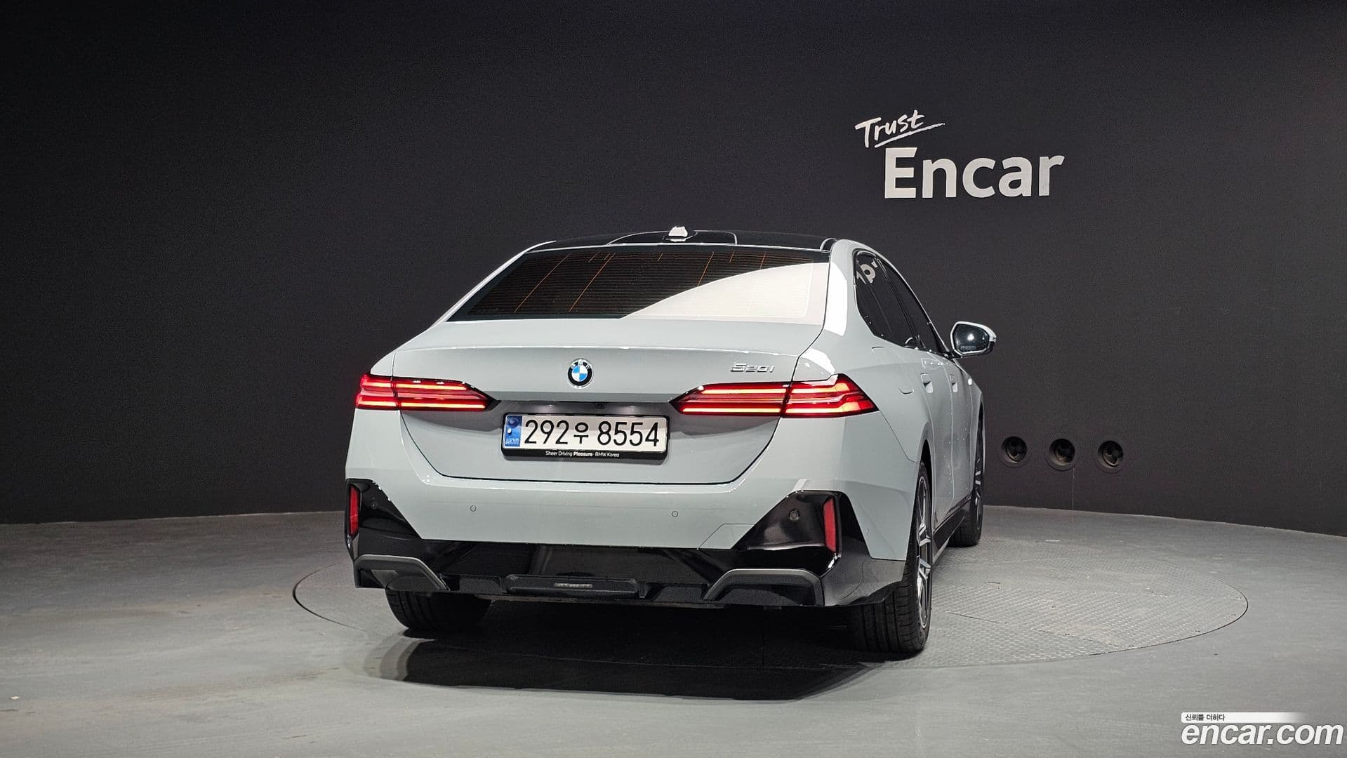 Main__Slider__Photo:5-Series BMW 2025.0-3