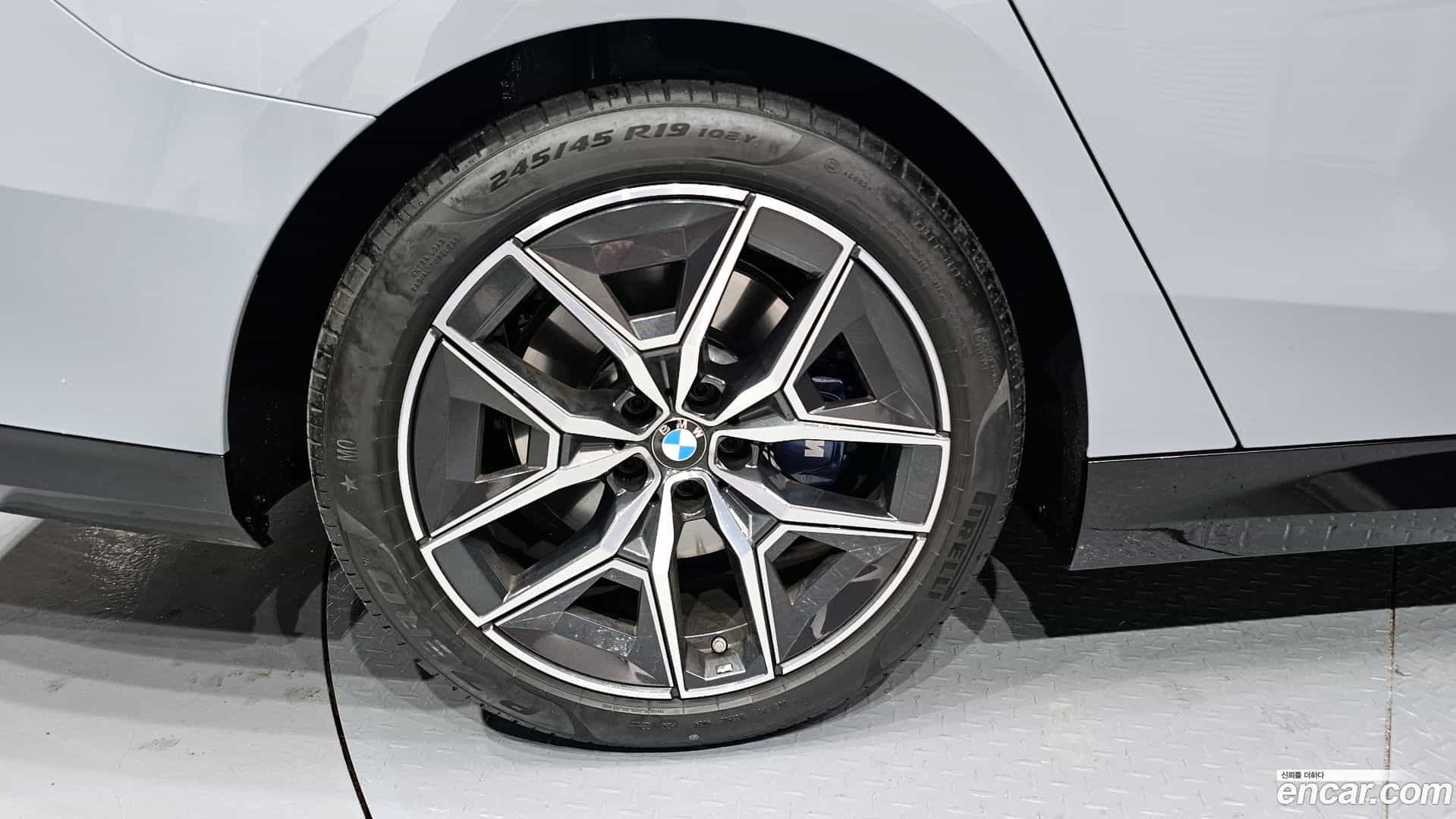 5-Series BMW 2025.0-OUTER-005