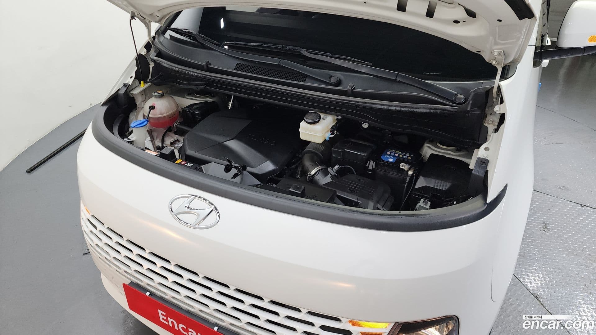 Main__Slider__Photo:Staria Hyundai 2022.1-5