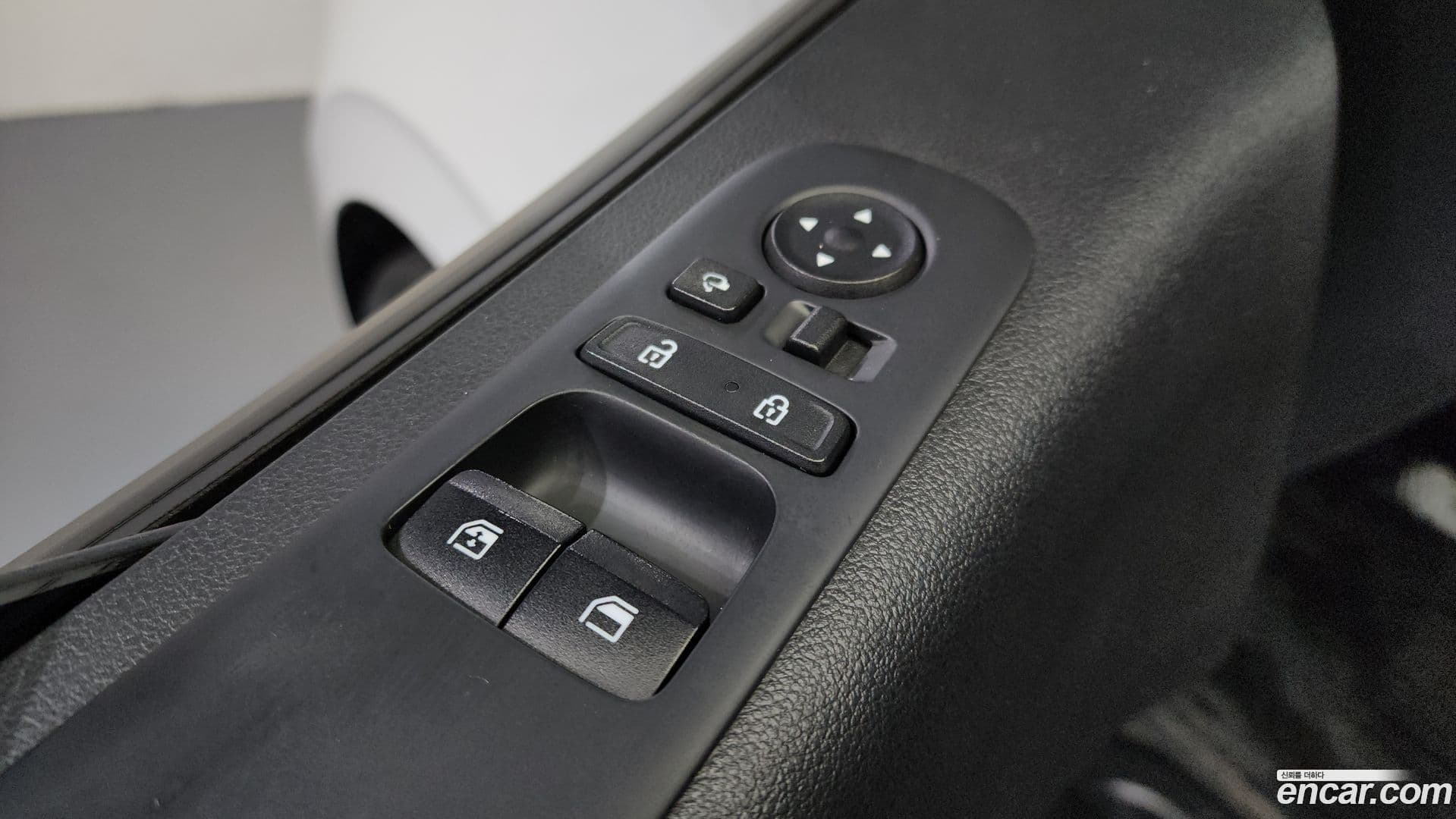 Main__Slider__Photo:Staria Hyundai 2022.1-11