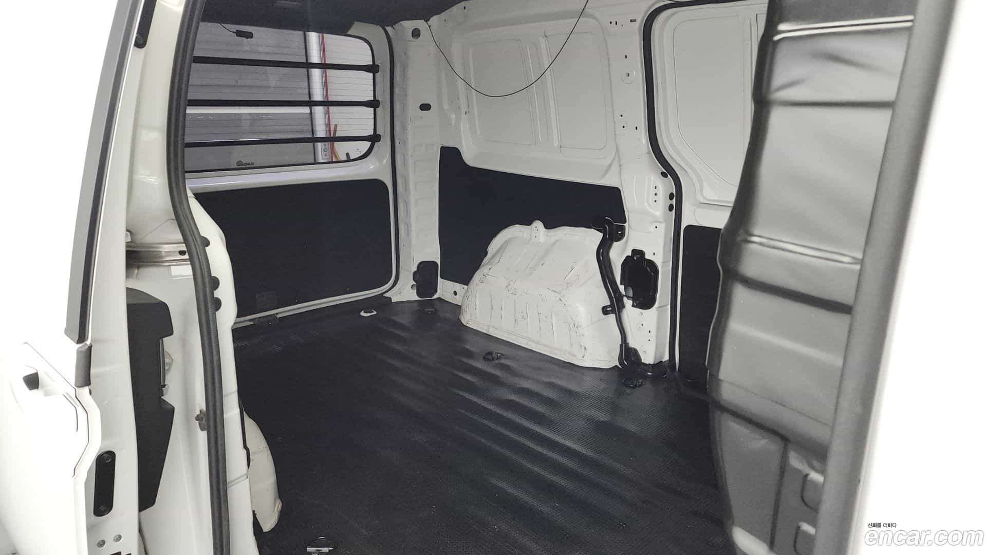 Staria Hyundai 2022.1-OPTION-023