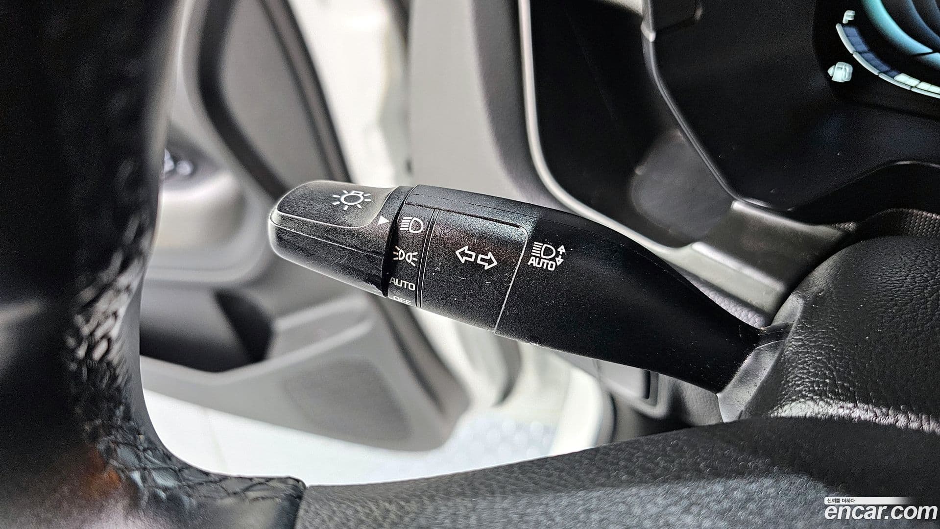 Main__Slider__Photo:RAY Kia 2024.0-18