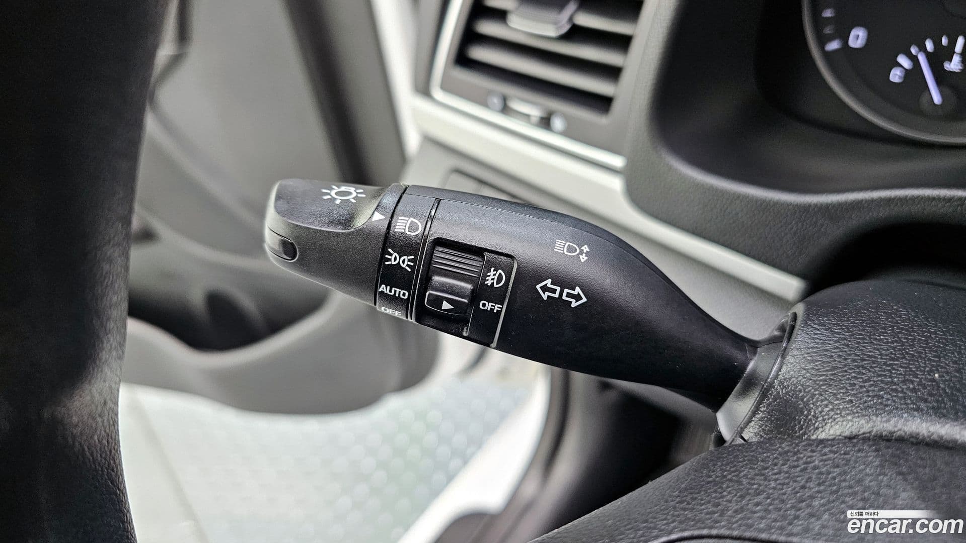 Main__Slider__Photo:AVANTE Hyundai 2017.11-17