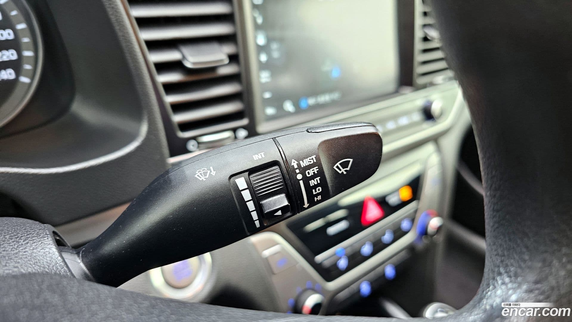 Main__Slider__Photo:AVANTE Hyundai 2017.11-18