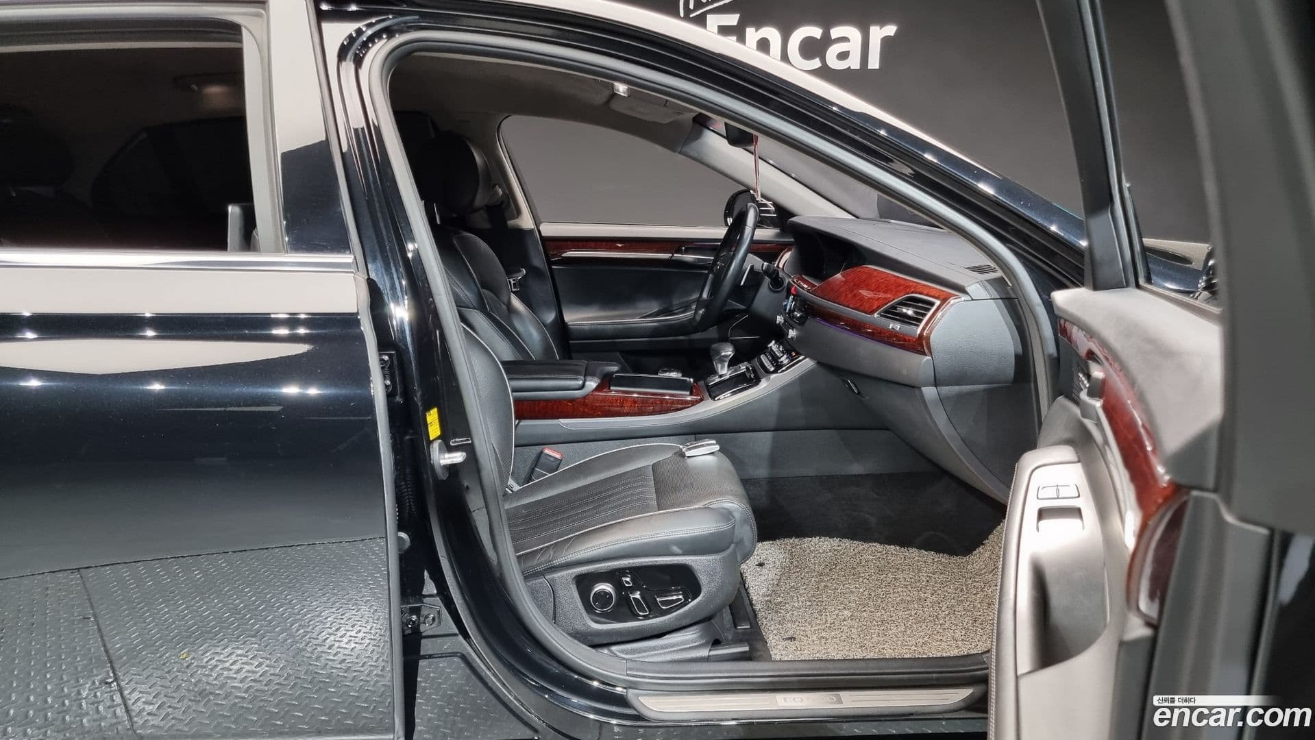 Main__Slider__Photo:EQ900 Genesis 2015.11-9