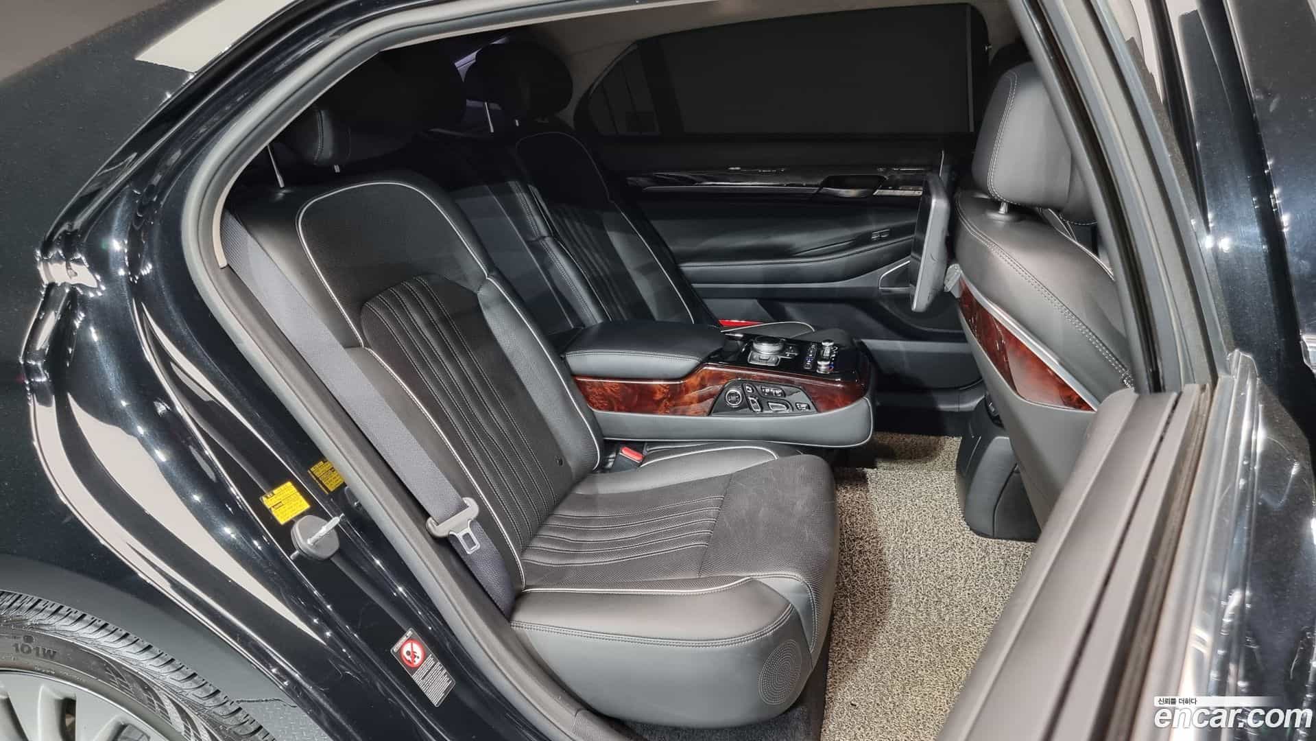 EQ900 Genesis 2015.11-OPTION-016